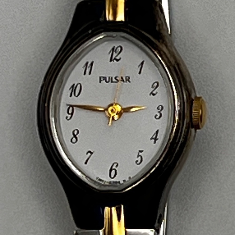 Pulsar By Seiko Nib Small Petite Oval Silver Gold… - image 6